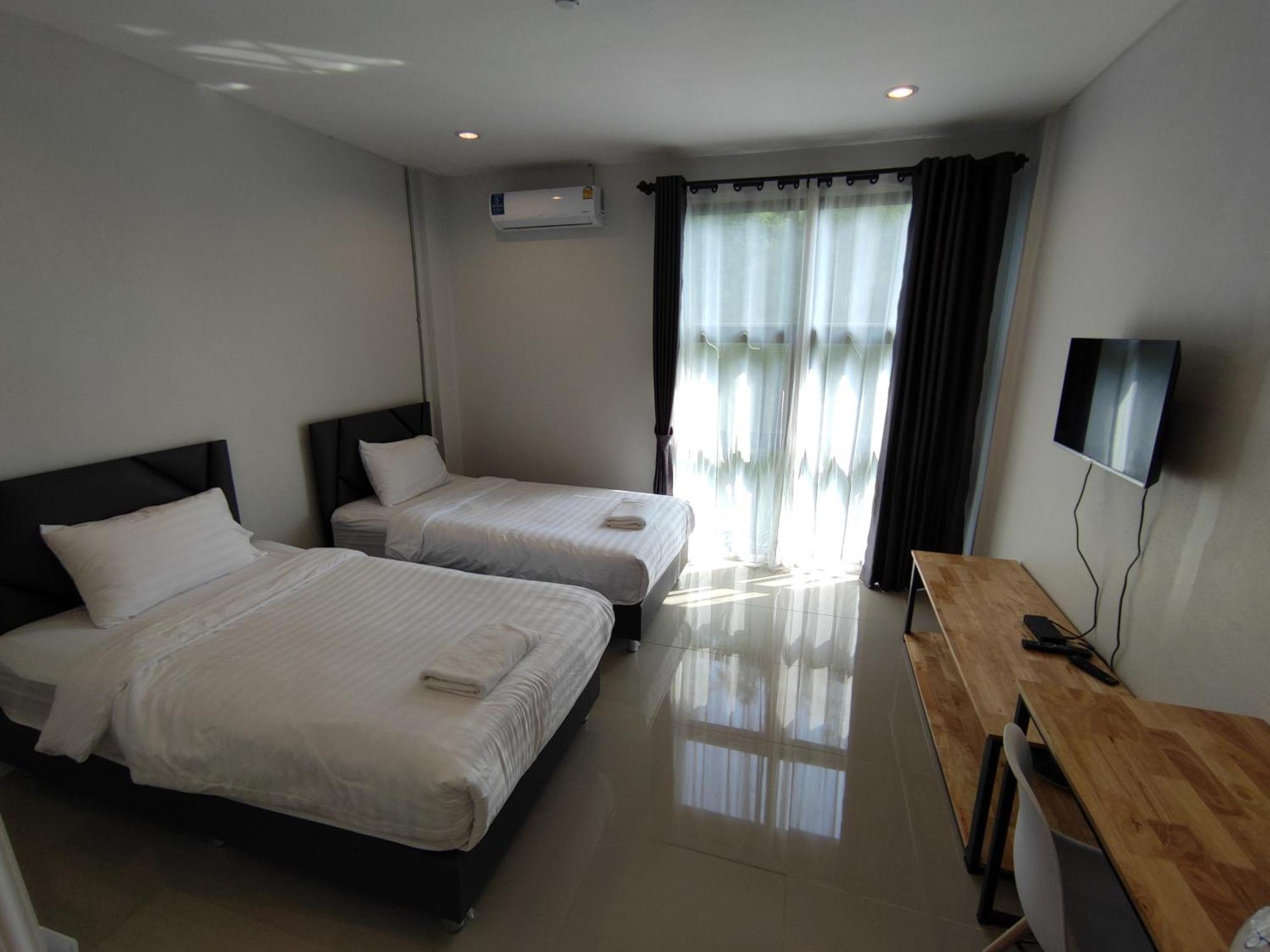 Life Hotel Rong Khun Ban Mai  Exteriör bild